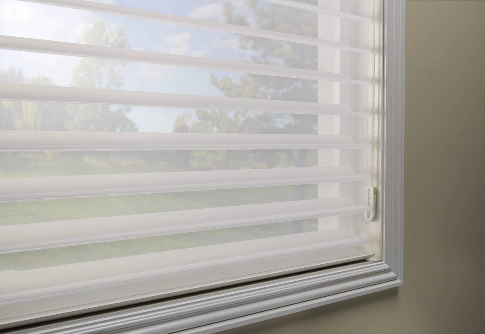 Sheer Shades That Soften the Sunlight