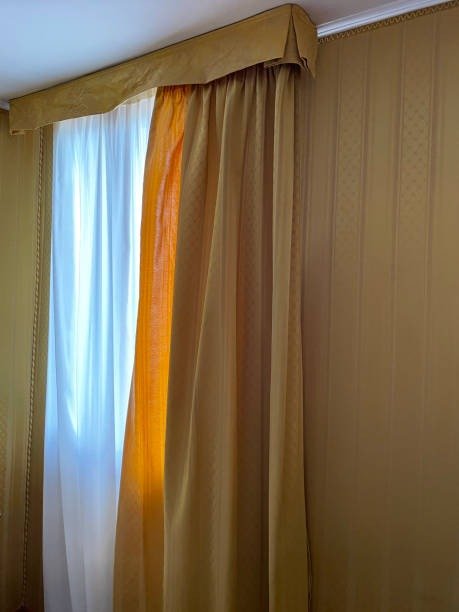 Valances That Finish the Look